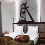 Butikowy M23 Centrum 4* קטוביץ