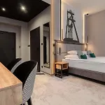 Butikowy M23 Centrum Hotel 4*