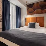 Butikowy M23 Centrum 4*