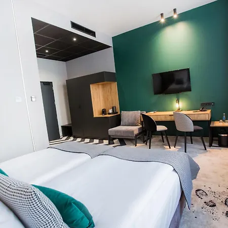 Hotell M23 4*