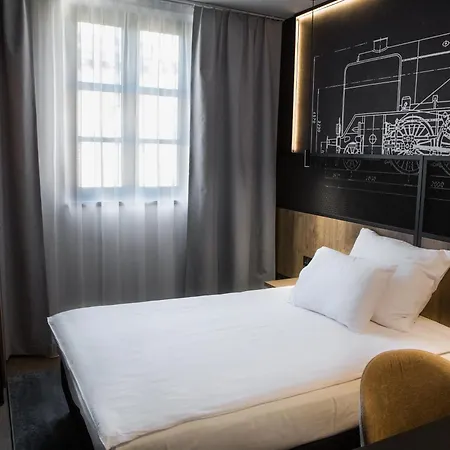 M23 Centrum Szálloda