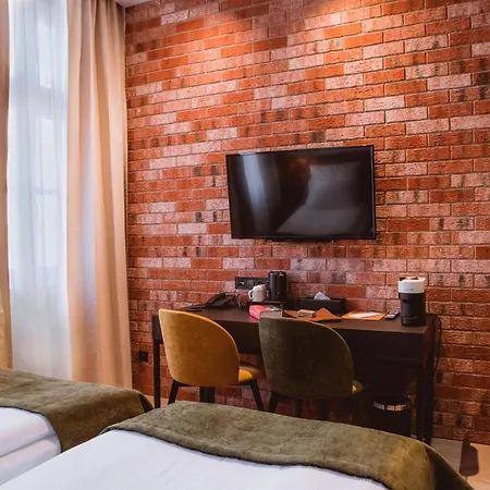 Hotel M23 Mariacka Centrum 4*
