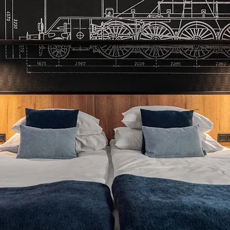 Butikowy M23 Centrum 4*