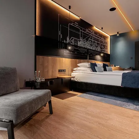 Butikowy M23 Centrum Hotel 4*