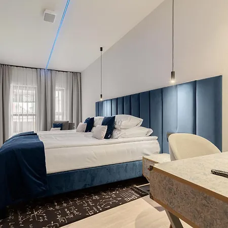 Hotel Butikowy M23 Centrum 4*