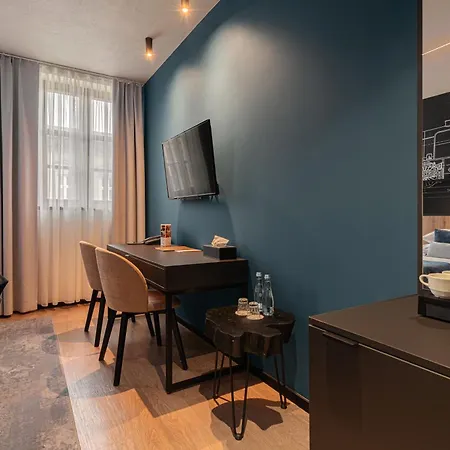 Butikowy M23 Centrum 4* Katovice