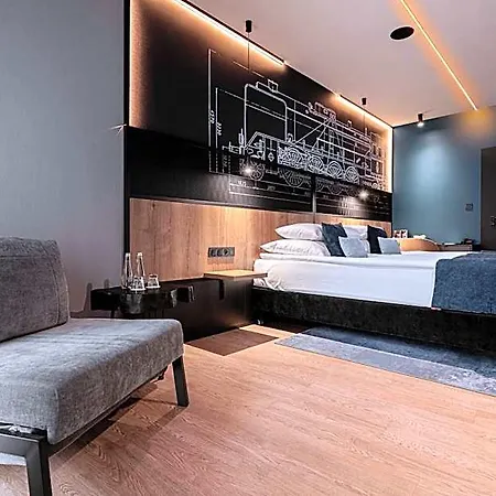 Butikowy M23 Centrum فندق 4*